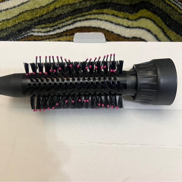 Hair Dryer Brush with 3 Attachments and Accessories - Picture 8 of 15